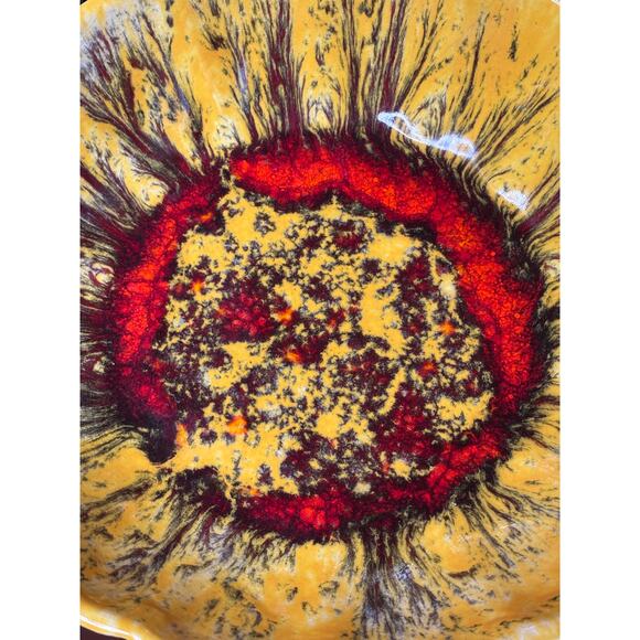 Large Vintage McCoy Pottery Sunflower Serving Bowl 11" Yellow Red Black - Picture 3 of 10